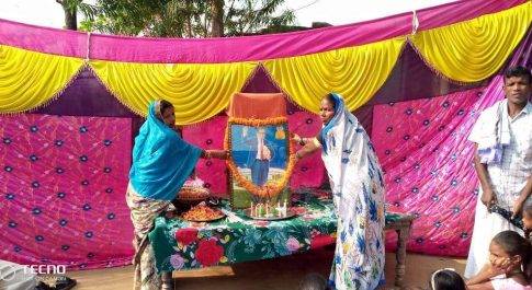 महराजगंज। निपनिया ग्राम प्रधान प्रतिनिधि के द्वारा डॉ. भीमराव अम्बेडकर के 64वे जन्म दिन मनाया गया।