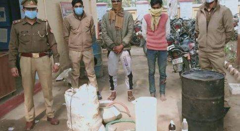 शाहजहांपुर साठ लीटर कच्ची शराब के साथ दो गिरफ्तार