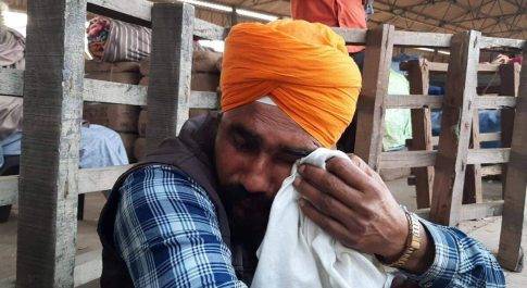 शासन प्रशासन को नहीं दिख रहा किसानों का दर्द सामने आ रही किसानों के हृदय को झकझोर देने वाली वीडियो ।