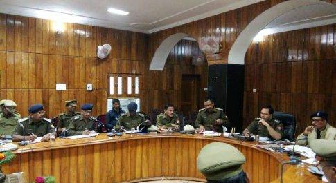 पुलिस अधीक्षक ने की अपराध गोष्ठी,समस्याओं की जानकारी लेकर निराकरण हेतु किया निर्देशित