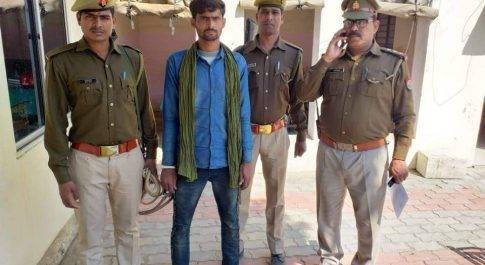 पुलिस अभिरक्षा रिमांड में अभियुक्त की निशादेही पर हत्या में प्रयुक्त आलाकत्ल एक अवैध तमंचा 315 बोर बरामद