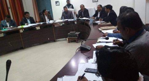 लाभार्थियों के सर्वागीण विकास के लिए किये जायें अभिनव प्रयोग: ग्राम्य विकास आयुक्त