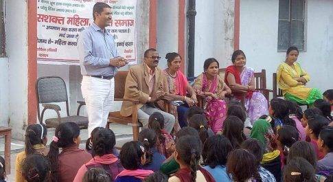 राजकीय आश्रम पद्धति विद्यालय रिसिया में मनाया गया अन्तर्राष्ट्रीय महिला दिवस