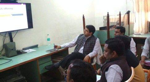 फ्लाईंग स्क्वायड दल को दिया गया सी-विजिल एैप का प्रशिक्षण