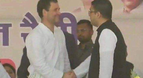 उत्तराखंड के पूर्व CM ने बीजेपी छोड़ कर थामा कांग्रेस का हाथ