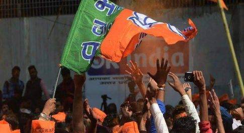 बीजेपी के उम्मीदवार रहे कई नेता होंगे मैदान से बहार
