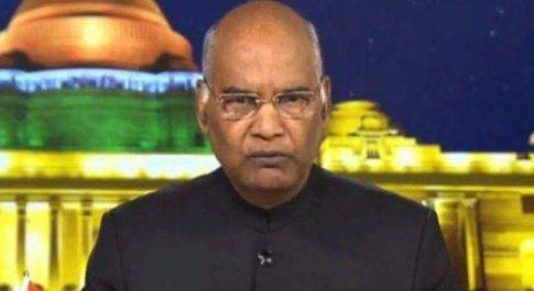 होली के त्योहार की मस्ती में सभी रंग और गुलाल से है सराबोर, राष्ट्रपति, PM, राहुल, ने दी बधाई 