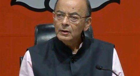 कांग्रेस के घोषणापत्र पर सियासी घमासान शुरू बीजेपी बोली- देश को तोड़ने वाली ताकतों का समर्थन करने वाले वादे किए गए है 