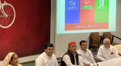 सीएम योगी के गढ़ में लगा BJP को झटका, कद्दावर नेता हुए साइकिल पर सवार
