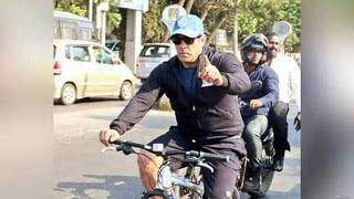 बॉलीवुड के स्टार सलमान खान ने छीना पत्रकार का मोबाइल,केस दर्ज 