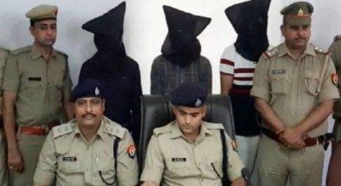 11 अवैध हथियारों के साथ पकडे गए 3 शातिर तस्कर 