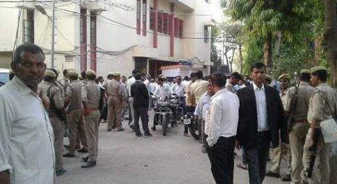बगैर हत्या हुए ही हत्या की धारा में भेजा जेल, कोर्ट ने की थानाध्यक्ष पर कार्यवाही