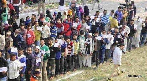 17 लाख मतदाता आज करेंगे 15 प्रत्याशियों की किस्मत का फैसला