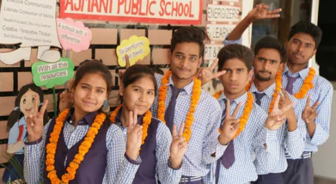 सीबीएसई में भी गोला और लखीमपुर चमका