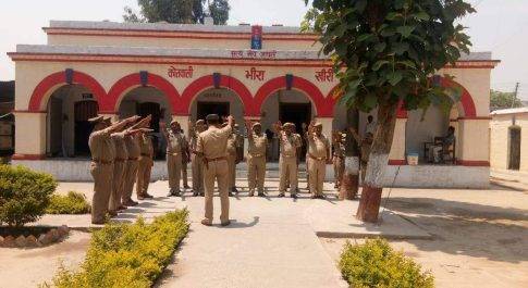 आतंकवाद विरोधी दिवस पर दिलाई शपथ