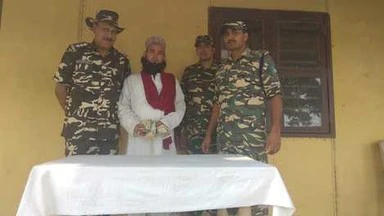 ढाई लाख रुपए से ज्यादा की करेंसी के साथ एक को पकड़ा