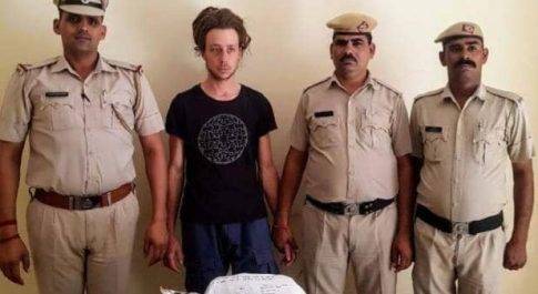 चरस और गांजे की बड़ी खेप के साथ पकड़ा गया विदेशी नागरिक