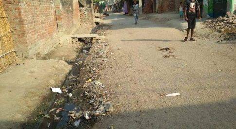 स्वच्छता अभियान की जमकर उड़ाई जा रही धज्जियां