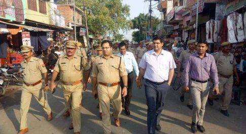 बहराइच। जिलाधिकारी ने रुट मार्च कर दिलाया सुरक्षा का एहसास