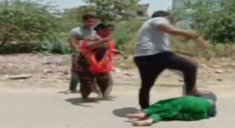 कांग्रेस पार्षद के भाई ने की महिला की पिटाई, 6 गिरफ्तार