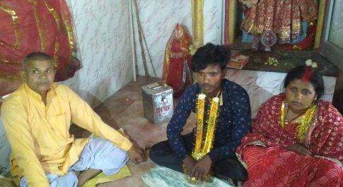 लखीमपुर खीरी| तेज तर्रार कोतवाल संजय त्यागी की देखरेख में संपन्न हुआ प्रेमी युगल का विवाह