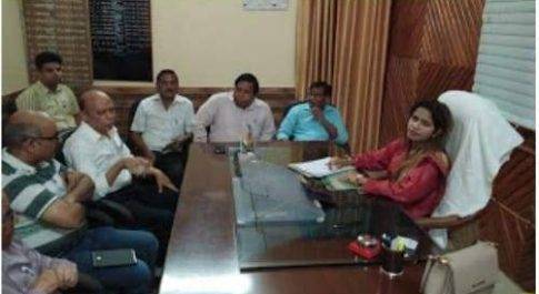 लखीमपुर खीरी| उपजिलाधिकारी मोहम्मदी ने अपने कार्यालय पर पैथलॉजी डॉक्टरों के साथ एक विशेष मीटिंग की