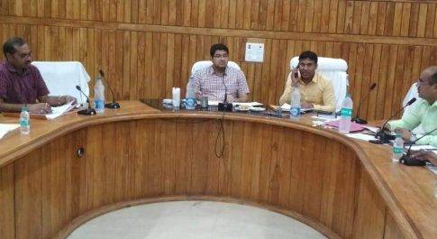 अच्छा कार्य करने वाले शिक्षकों को किया जाय प्रोत्साहित: जिलाधिकारी 