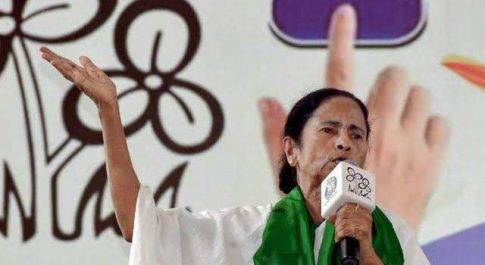 सीएम ममता ने दिया लेफ्ट-कांग्रेस को साथ आने का न्योता कहा -बीजेपी के खिलाफ मिलकर लड़ें चुनाव 