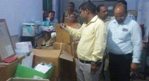 एसडीएम सदर ने किया पीएचसी सलारपुर व यूनानी चिकित्सालय का निरीक्षण