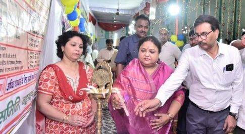 डायमण्ड पैलेस में आयोजित हुआ ग्राम प्रधानों जनपद स्तरीय सम्मेलन