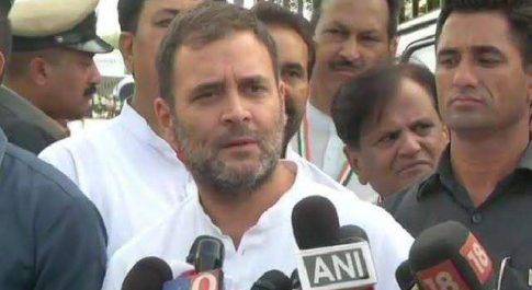 राहुल ने कहा- पैसे के दम पर कुमारस्वामी सरकार को गिरा रही है बीजेपी