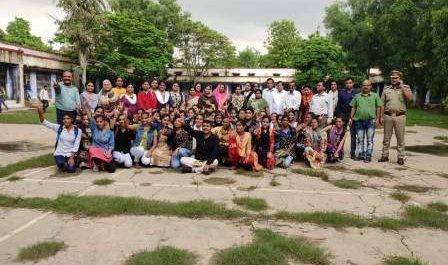 किसान डिग्री कालेज में आयोजित हुआ बालिका सुरक्षा जागरूकता कार्यक्रम