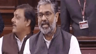सपा के सांसद नीरज शेखर ने राज्यसभा से दिया इस्तीफा, लोकसभा टिकट न मिलने से थे नाराज