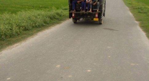 सिद्धार्थनगर। अभिभावक की लाचारी
