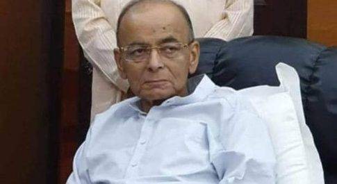  जेटली का हालचाल जानने वाले नेताओं का लगा तांता, एम्स में केंद्रीय मंत्रियों के अलावा विपक्षी नेताओं की भी आवाजाही जारी