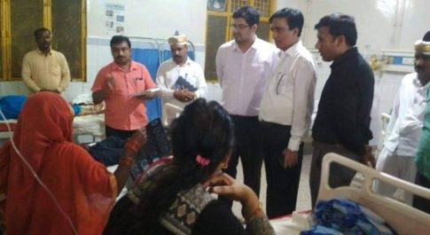 बहराइच। देर रात जिलाधिकारी ने किया जिला चिकित्सालय का निरीक्षण,चिकित्सालय के नो-पार्किंग ज़ोन में खड़े वाहनों का होगा चालान