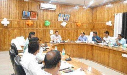 बहराइच। डीएम की अध्यक्षता मे सम्पन्न हुई शासी परिषद की बैठक 