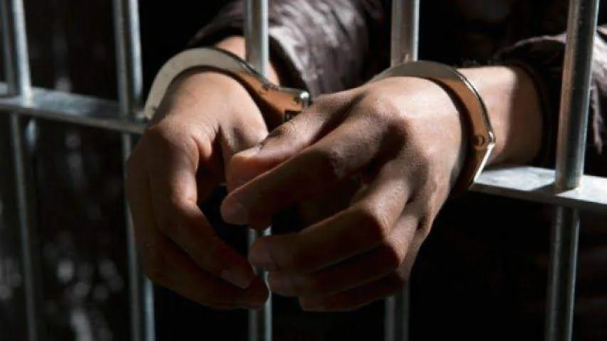 अपराधियों पर कहर बनकर टूटी पुलिस, 24 घंटों में 6 इनामी बदमाश को किया गिरफ्तार