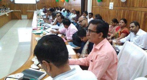 बहराइच। जिलाधिकारी की अध्यक्षता में सम्पन्न हुई जिला स्वास्थ्य समिति की बैठक 