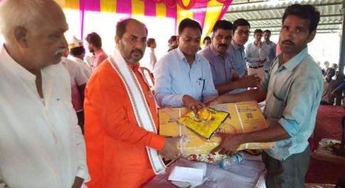 बहराइच। मंत्री उपेन्द्र तिवारी की अध्यक्षता में ग्रामों में आयोजित हुआ जनकल्याणकारी शिविर