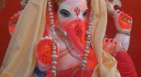 धूमधाम से हो रहा है गणेश विसर्जन, चप्पे चप्पे पर तैनात हैं पुलिस बल
