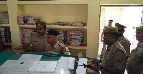 महराजगंज। बृजमनगंज थाने का अर्धवार्षिक मुआयना करने पहुंचे अपर पुलिस अधीक्षक