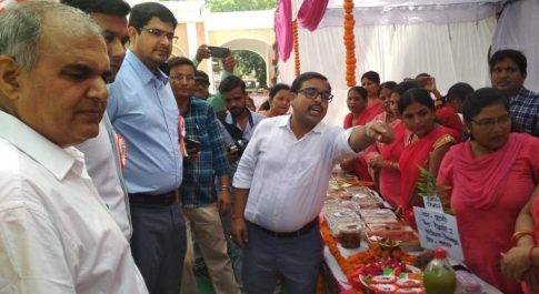 बहराइच। शहर में गूंज उठा कुपोषण भगाओ का नारा