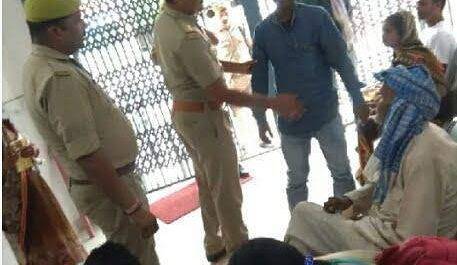 महराजगंज। फरेंदा क्षेत्र के बैंकों में पुलिस अधीक्षक के निर्देशानुसार चेकिंग किया गया