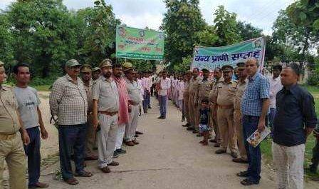 बहराइच। जागरूकता रैली तथा निबन्ध प्रतियोगिता से हुआ वन्य प्राणी सप्ताह का शुभारम्भ