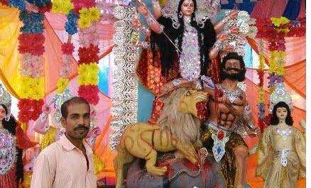 महराजगंज। बृजमनगंज क्षेत्र में विजयादशमी के दिन दुर्गा प्रतिमा का विसर्जन