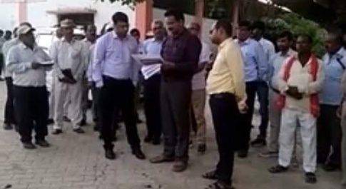 पदभार संभालते ही जिलाधिकारी ने किया गौशाला का निरिक्षण