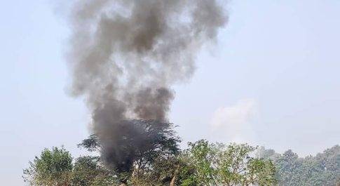 लखीमपुर खीरी। मै मानता हूं कि पराली को जलाने से प्रदूषण होता है