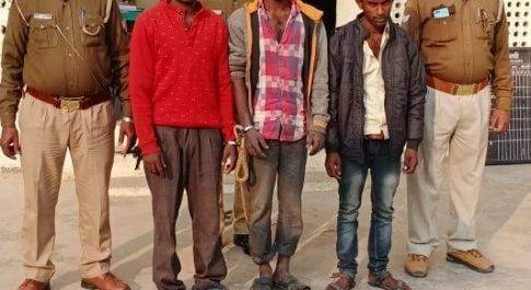 महराजगंज। ससुर का हत्यारा दामाद सहित तीन गिरफ्तार