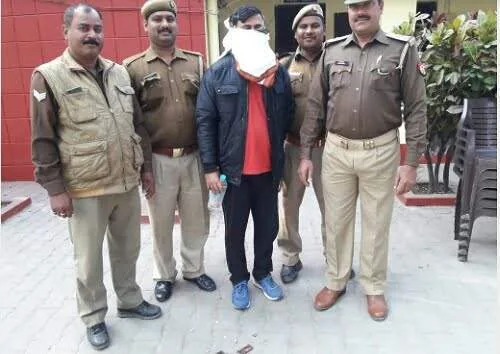 महराजगंज। सिद्धार्थनगर का वांछित अपराधी फरेंदा पोखरे से हुआ गिरफ्तार